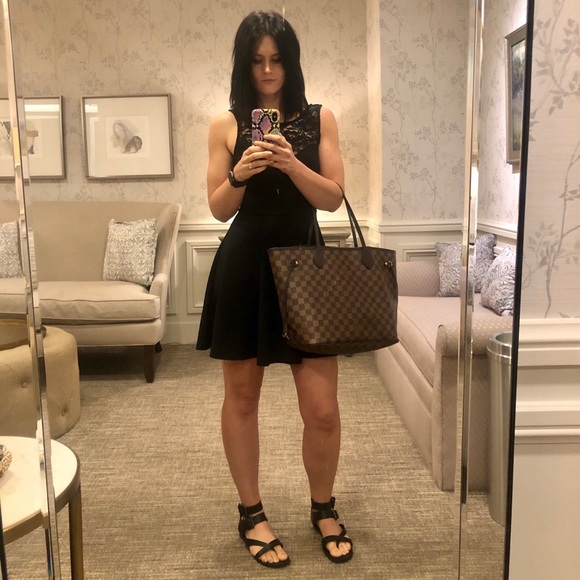 Meet your Posher, Jackie - Picture 2 of 5